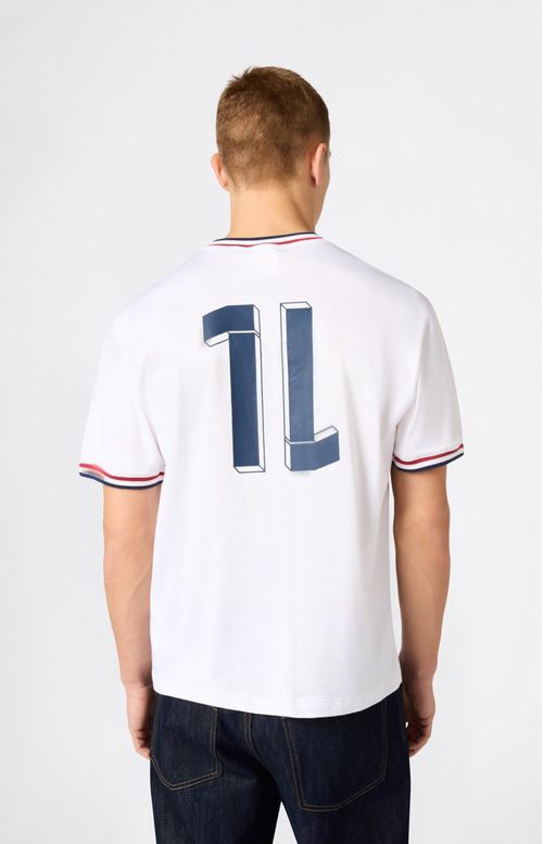Remera de inspiración fútbol para hombre